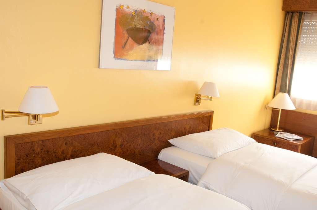 Hostellerie De La Vendee Lancy Pokoj fotografie