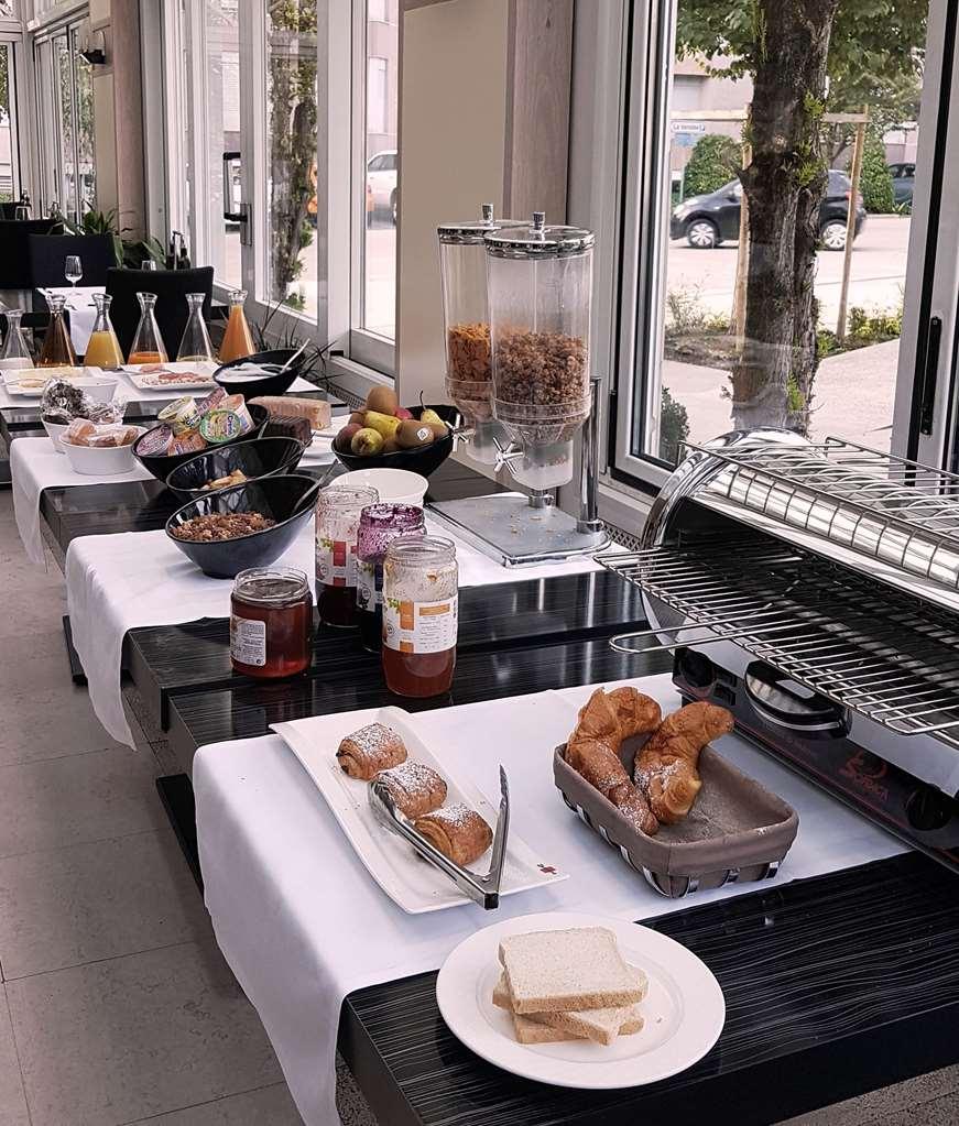 Hostellerie De La Vendee Lancy Restaurace fotografie